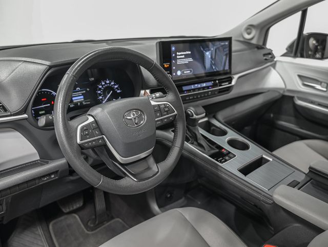 2025 Toyota Sienna XLE - 23083300 - 14