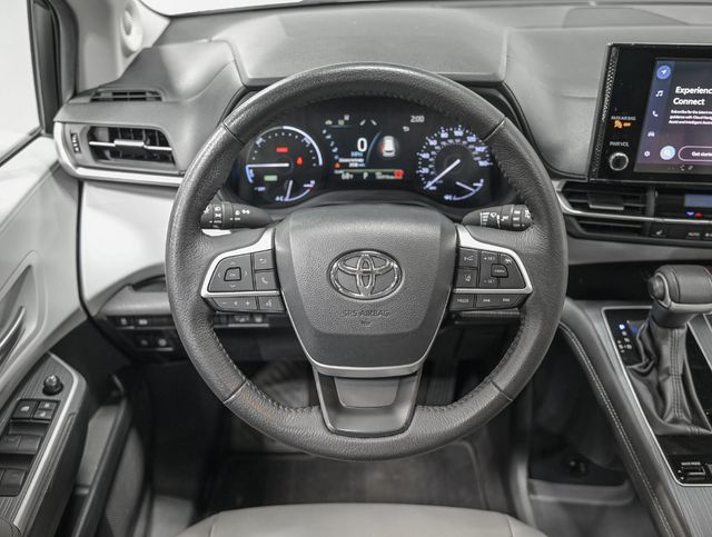 2025 Toyota Sienna XLE - 23083300 - 16