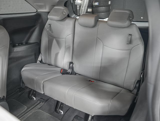 2025 Toyota Sienna XLE - 23083300 - 26