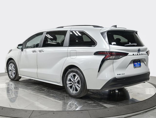 2025 Toyota Sienna XLE - 23083300 - 3