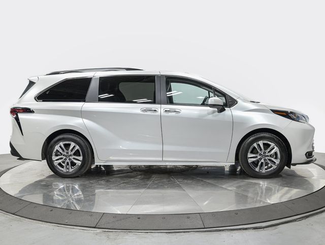 2025 Toyota Sienna XLE - 23083300 - 7