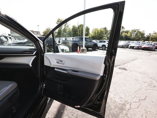2025 Toyota Sienna XLE - 23093198 - 12
