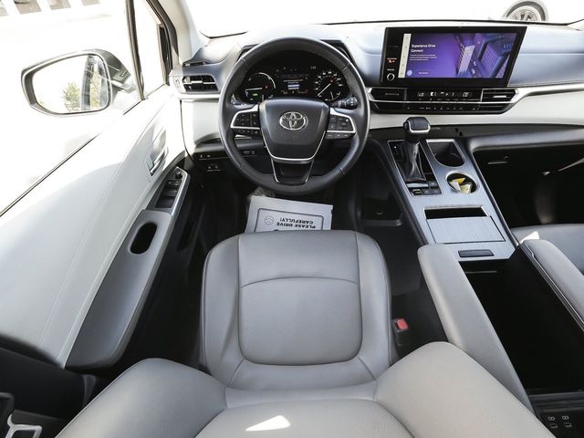 2025 Toyota Sienna XLE - 23093198 - 43