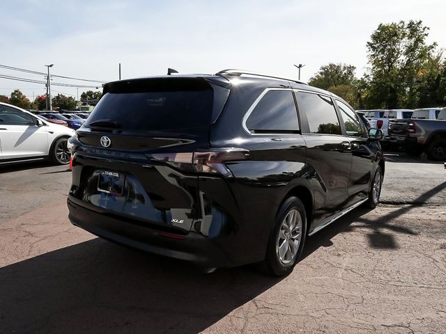 2025 Toyota Sienna XLE - 23093198 - 5