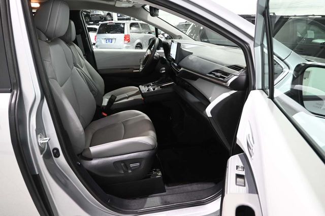 2025 Toyota Sienna XLE AWD 7-Passenger - 23098845 - 14