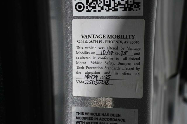 2025 Toyota Sienna XLE AWD 7-Passenger - 23098845 - 35