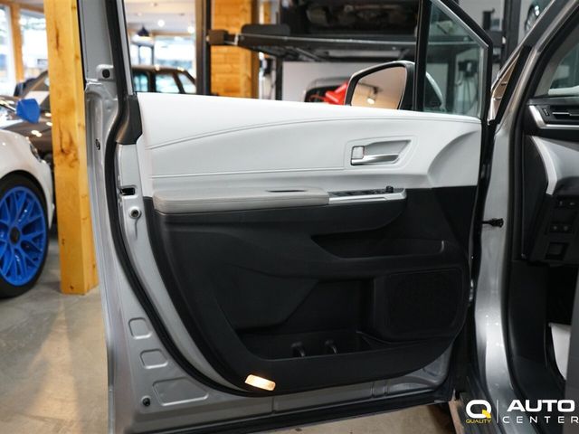 2025 Toyota Sienna XLE FWD 8-Passenger - 22956976 - 9
