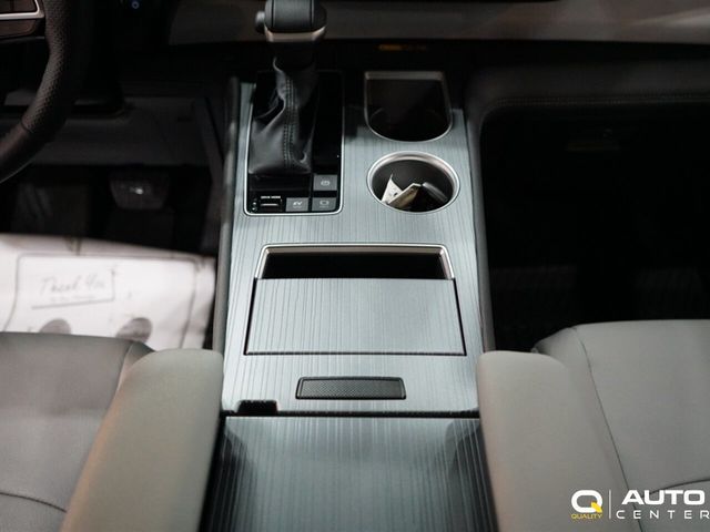 2025 Toyota Sienna XLE FWD 8-Passenger - 22956976 - 18
