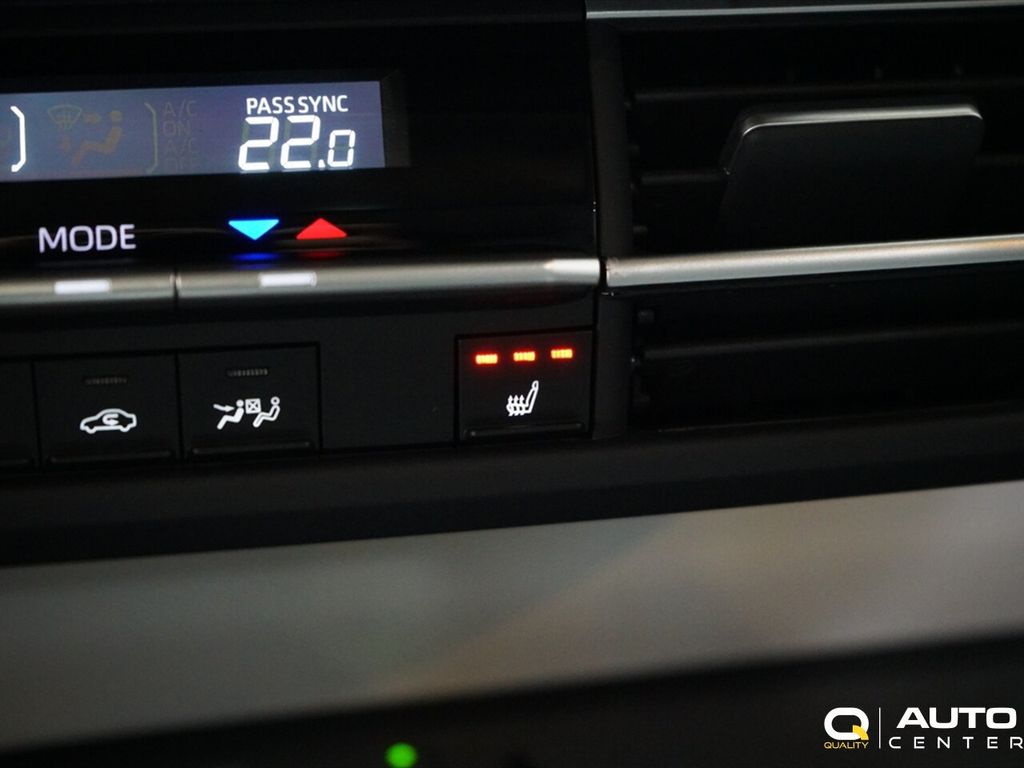 2025 Toyota Sienna XLE FWD 8-Passenger - 22956976 - 22