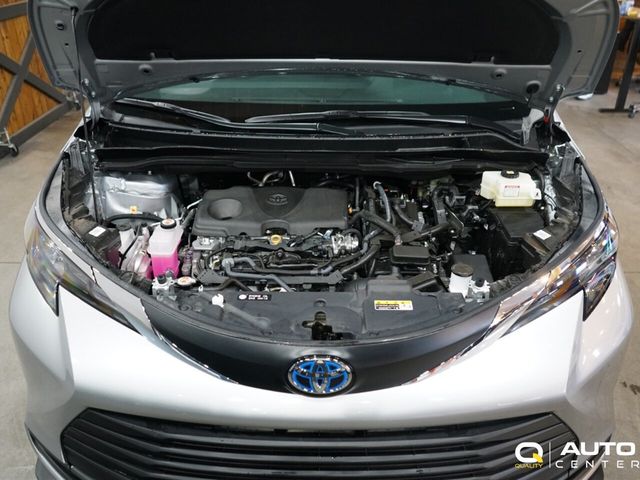 2025 Toyota Sienna XLE FWD 8-Passenger - 22956976 - 8