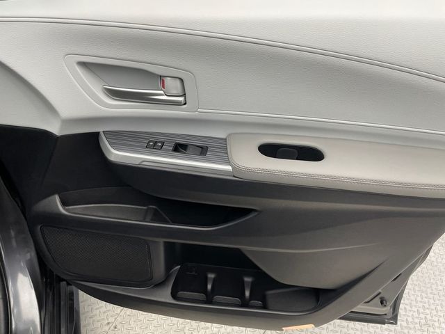2025 Toyota Sienna XLE FWD 8-Passenger - 22985541 - 14