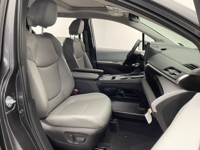 2025 Toyota Sienna XLE FWD 8-Passenger - 22985541 - 17