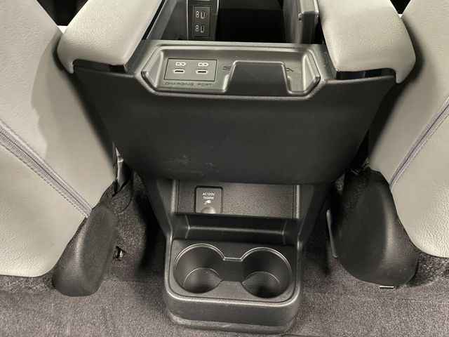 2025 Toyota Sienna XLE FWD 8-Passenger - 22985541 - 37