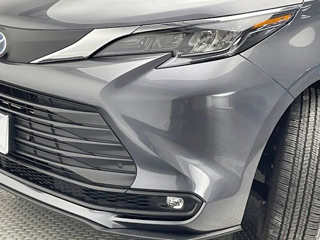 2025 Toyota Sienna XLE FWD 8-Passenger - 22985541 - 45