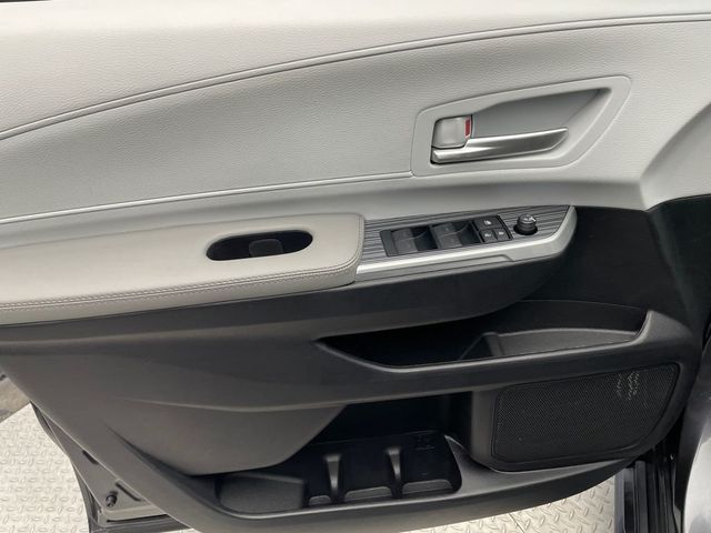 2025 Toyota Sienna XLE FWD 8-Passenger - 22985541 - 8