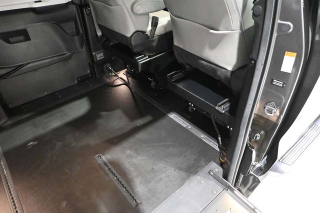 2025 Toyota Sienna XLE Mobility Handicap Van - 23034108 - 18