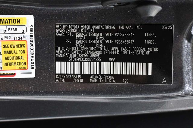 2025 Toyota Sienna XLE Mobility Handicap Van - 23034108 - 33