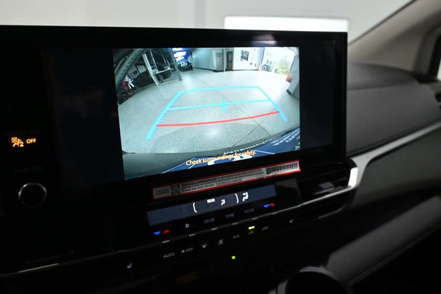 2025 Toyota Sienna XLE Mobility Handicap Van - 23034108 - 37