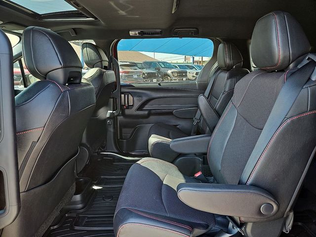 2025 Toyota Sienna XSE AWD 7-Passenger - 23001940 - 6
