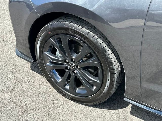 2025 Toyota Sienna XSE FWD 7-Passenger - 22943845 - 10