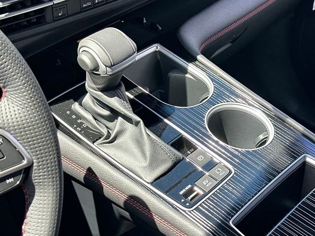 2025 Toyota Sienna XSE FWD 7-Passenger - 22943845 - 17