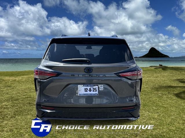 2025 Toyota Sienna XSE FWD 7-Passenger - 22943845 - 5