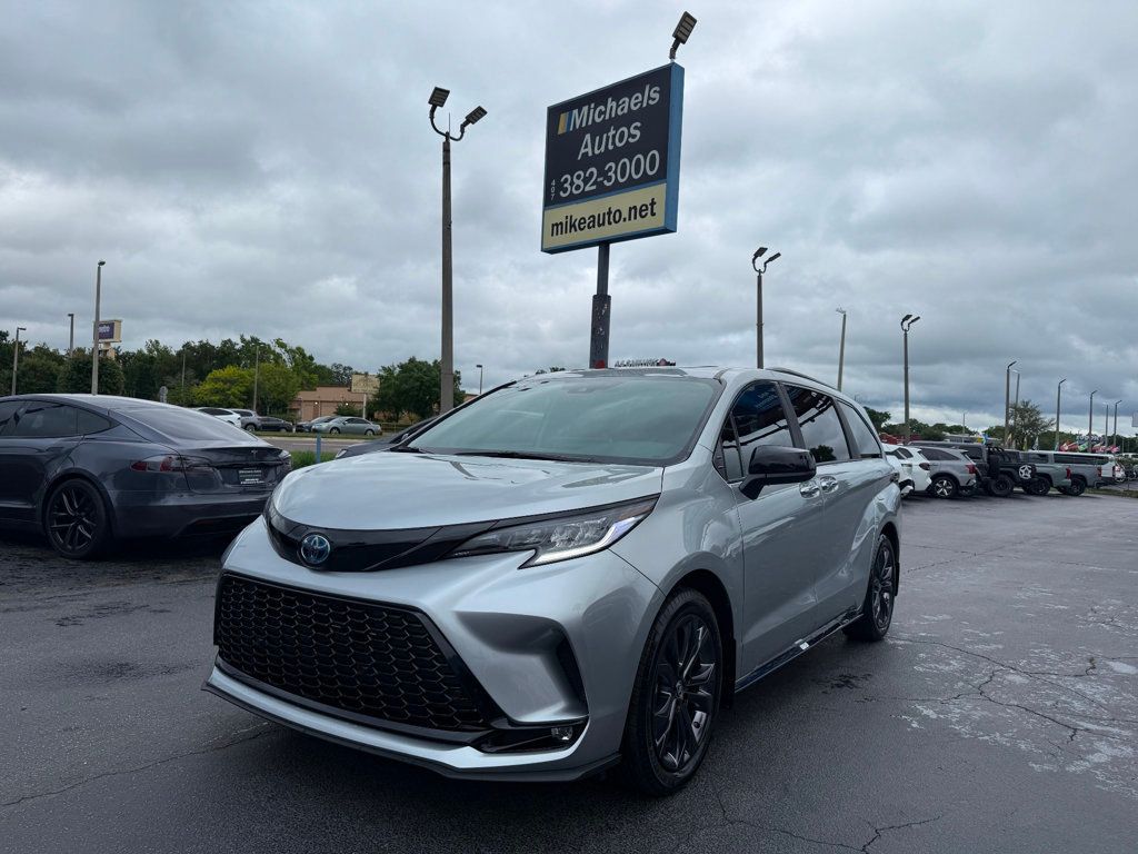 2025 Toyota Sienna XSE FWD 7-Passenger - 22818980 | Video 1