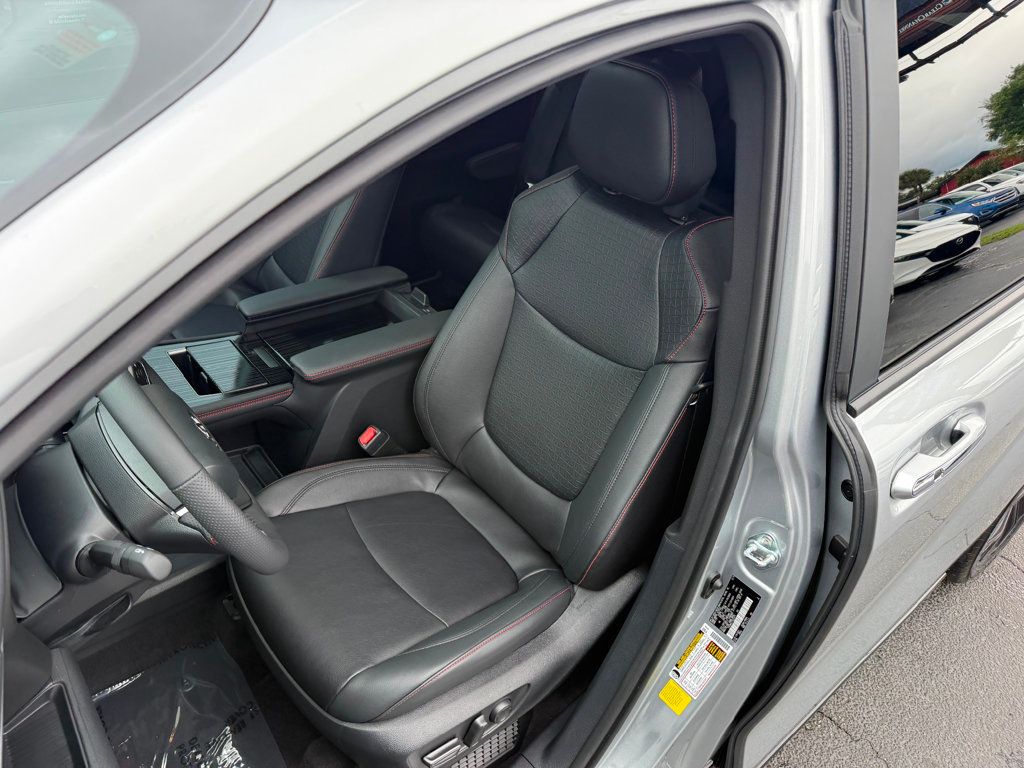 2025 Toyota Sienna XSE FWD 7-Passenger - 22818980 - 9