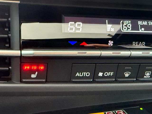 2025 Toyota Sienna XSE FWD 7-Passenger - 22818980 - 17