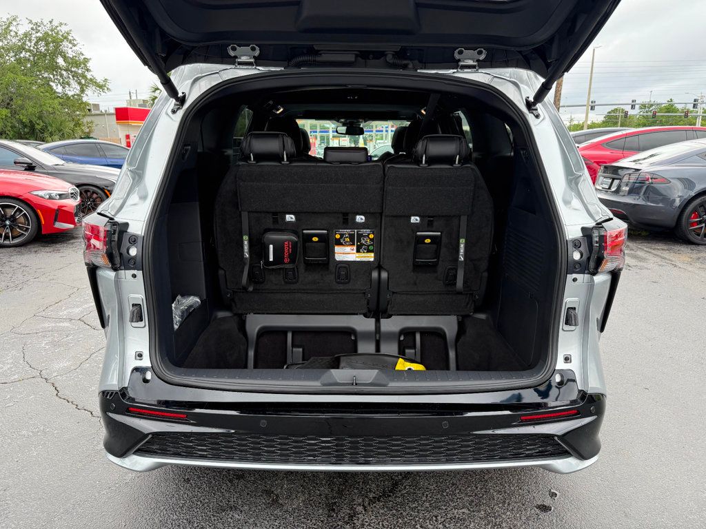 2025 Toyota Sienna XSE FWD 7-Passenger - 22818980 - 23