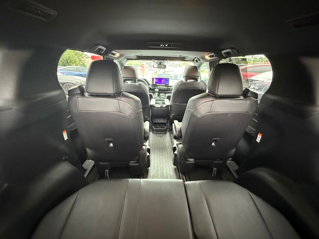 2025 Toyota Sienna XSE FWD 7-Passenger - 22818980 - 24