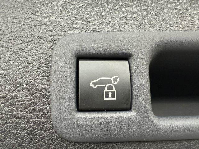 2025 Toyota Sienna XSE FWD 7-Passenger - 22818980 - 25