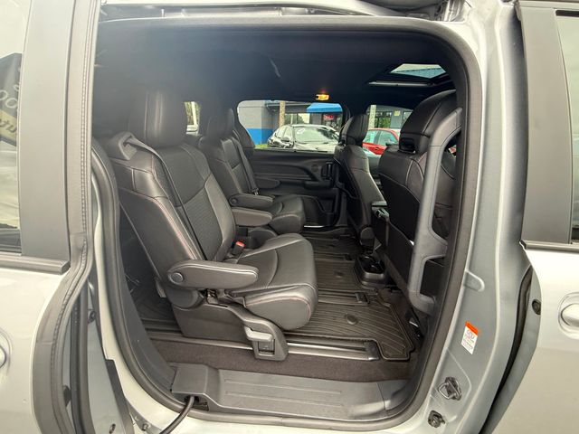 2025 Toyota Sienna XSE FWD 7-Passenger - 22818980 - 26