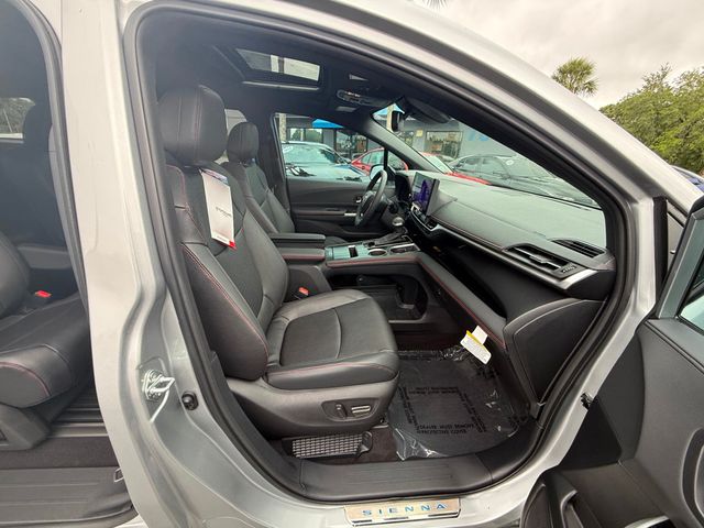 2025 Toyota Sienna XSE FWD 7-Passenger - 22818980 - 29