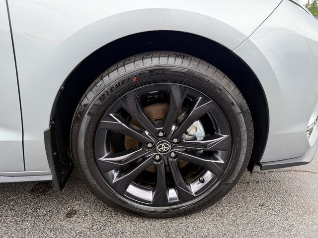 2025 Toyota Sienna XSE FWD 7-Passenger - 22818980 - 32