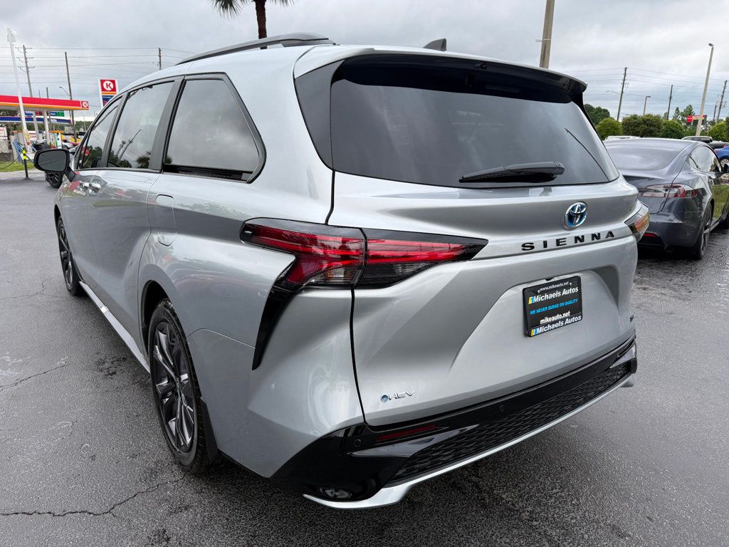 2025 Toyota Sienna XSE FWD 7-Passenger - 22818980 - 6