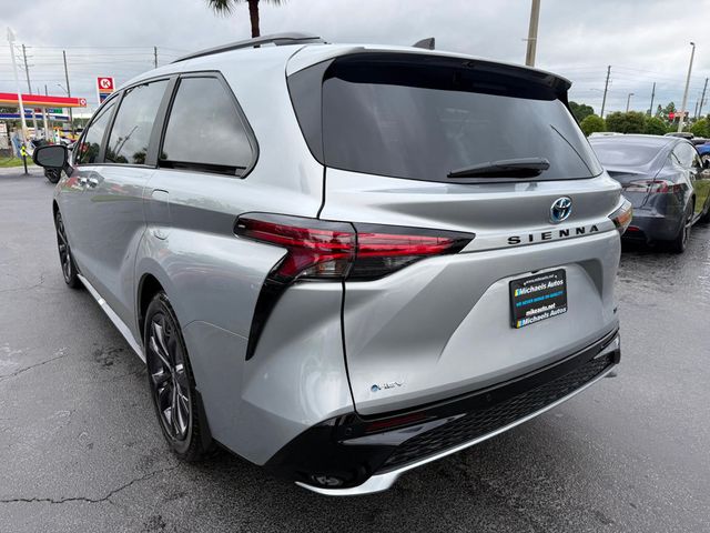 2025 Toyota Sienna XSE FWD 7-Passenger - 22818980 - 6