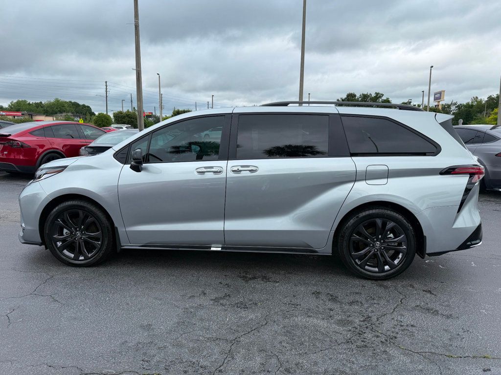 2025 Toyota Sienna XSE FWD 7-Passenger - 22818980 - 7