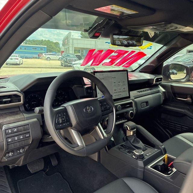 2025 Toyota Tacoma Limited - 23064075 - 28
