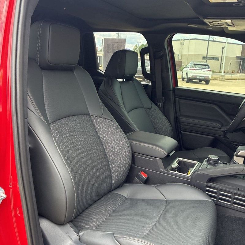 2025 Toyota Tacoma Limited - 23064075 - 2