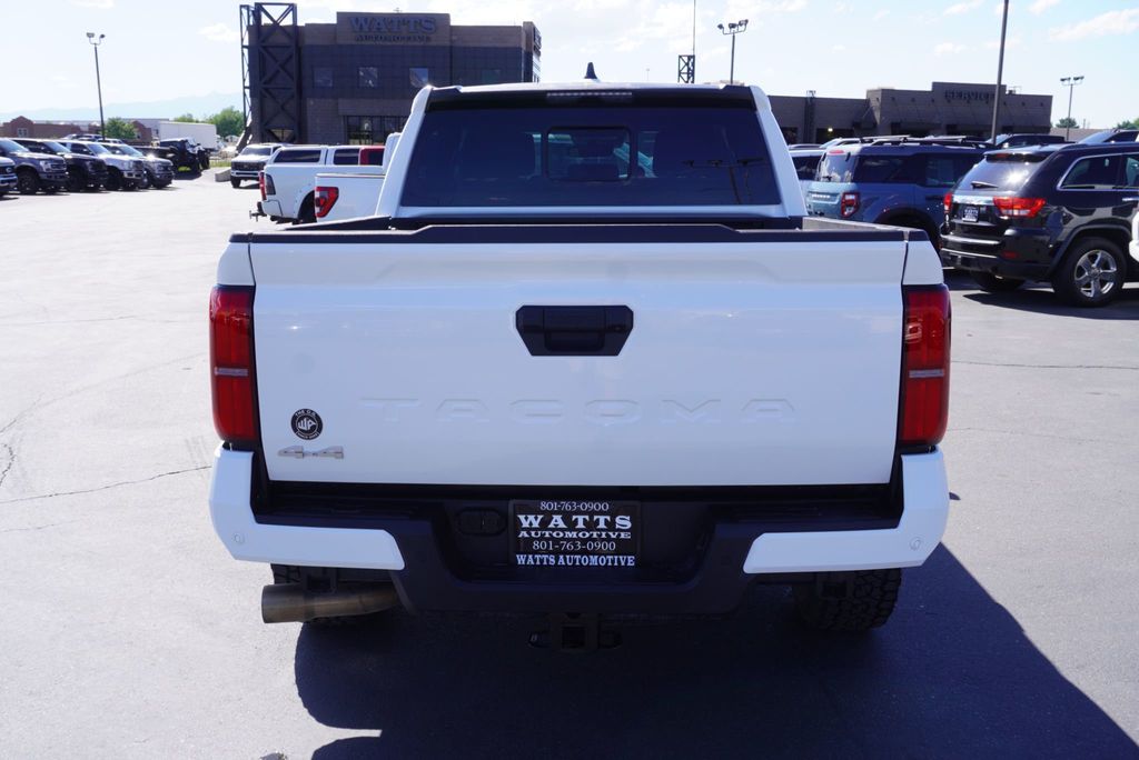 2025 Toyota Tacoma SR5 - 23035378 - 9