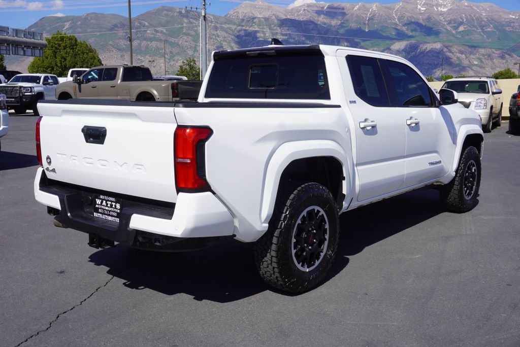 2025 Toyota Tacoma SR5 - 23035378 - 11
