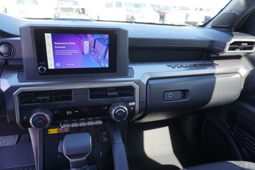 2025 Toyota Tacoma SR5 - 23035378 - 28