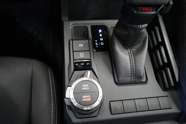 2025 Toyota Tacoma TRD Sport - 23100737 - 31