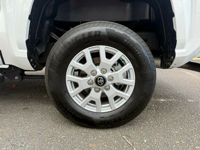 2025 Toyota Tacoma 2WD SR5 Double Cab 5' Bed Automatic - 22977969 - 7