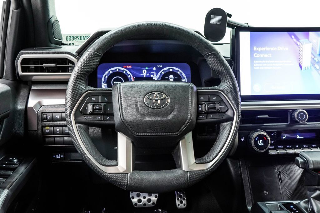 Toyota Tacoma photo 23