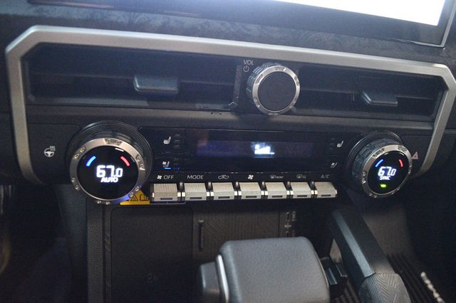 2025 Toyota Tacoma 4WD  - 23056020 - 38