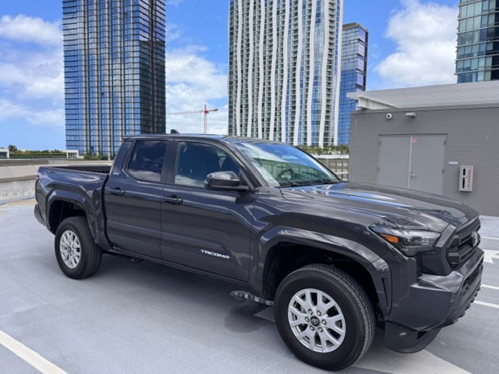 2025 Toyota Tacoma 4WD 1-Owner, 4x4 Ultra Low Mileage, Mint Shape! - 23032833 - 14