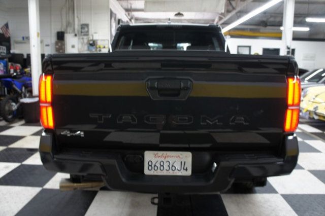 2025 Toyota Tacoma 4WD 1-Owner, 4x4 Ultra Low Mileage, Mint Shape! - 23032833 - 33