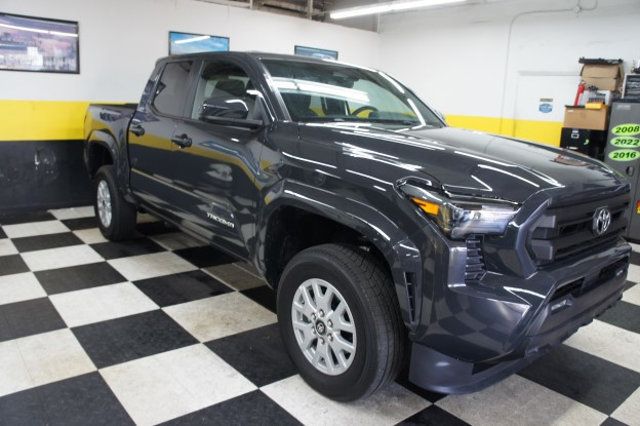 2025 Toyota Tacoma 4WD 4x4 Ultra Low Mileage, Mint Shape! - 23032833 - 11